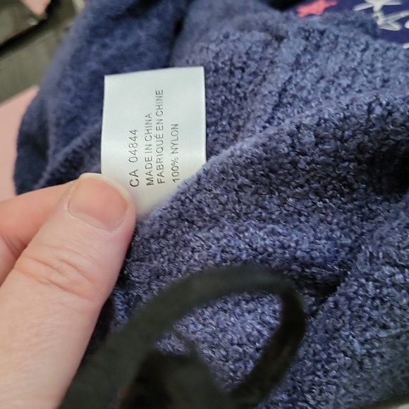 Jessica Sport  V Neck Sweater - Picture 6 of 6